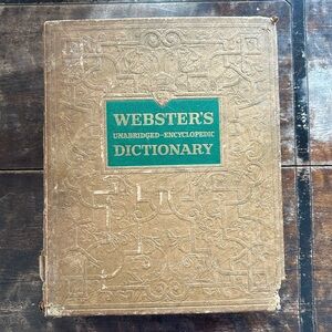 Vintage 1957 Websters Unabridged encyclopedic dictionary